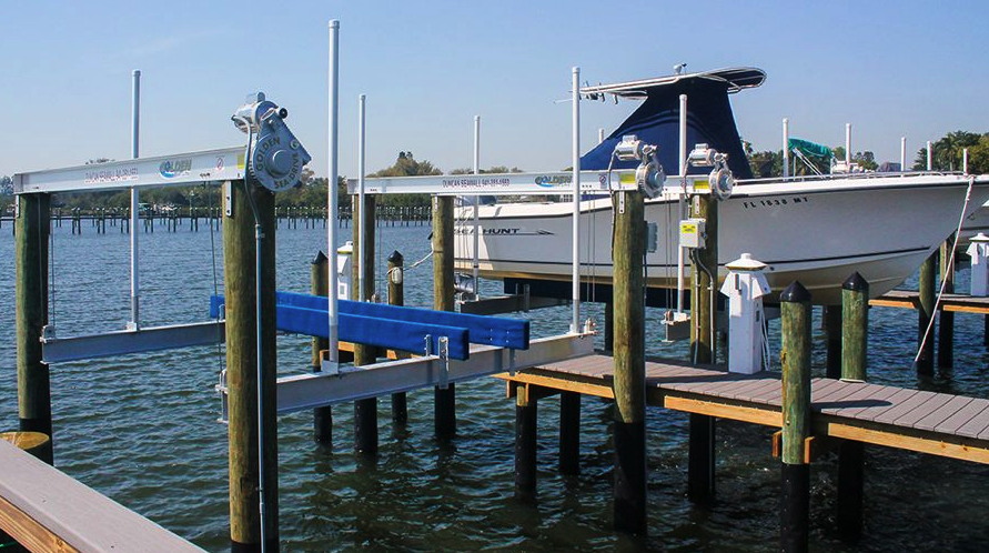 5 tips to maintain your boat lift